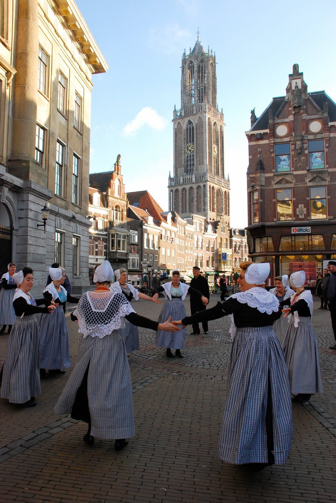 Nederlands Dansbal in De Nieuwe Jutter: twee keer per jaar